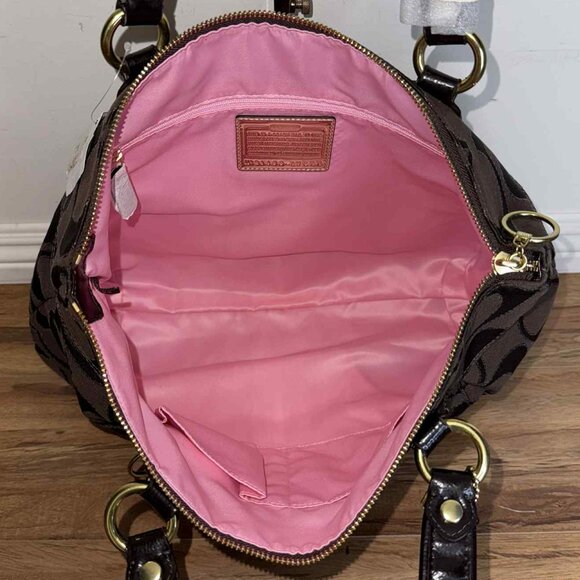 🤎Coach Signature Canvas Metallic-C’s Purse🤎 - Picture 8 of 17